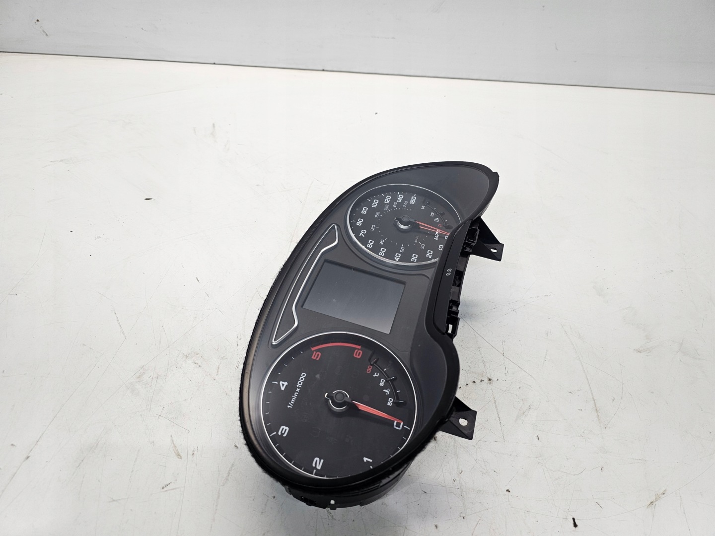 dials dials AUDI A3 8V 2.0 TDI 8V0920971E