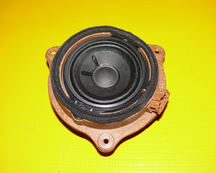 speaker door left right front BOSE MNIEJSZY AUDI A6 C6 04-08r. 4F0035411B