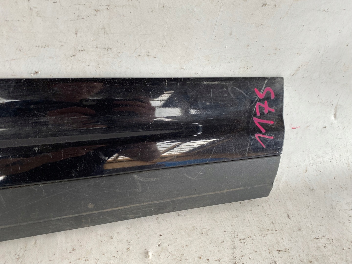 PORSCHE CAYENNE II 7P5 10- moulding door right front 7P5837788