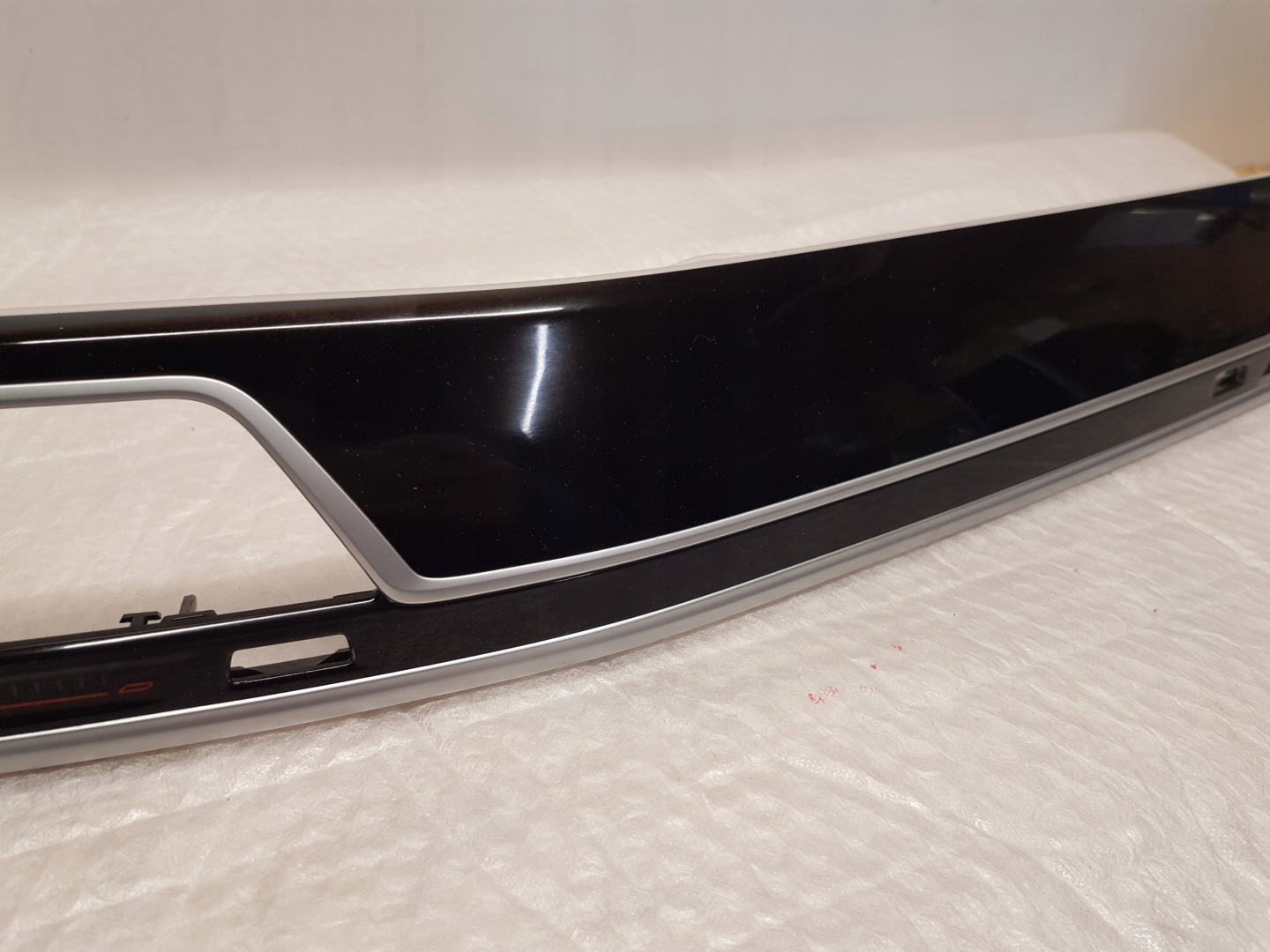 Moulage DEKOR Console BMW G11 G12 8077736