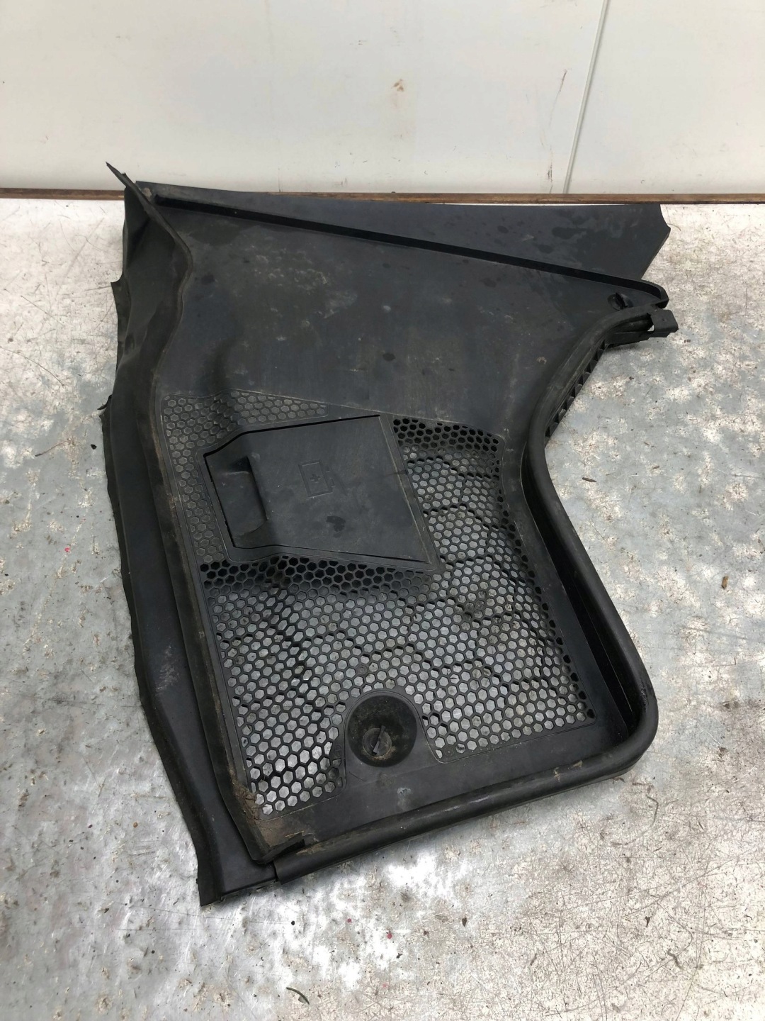 torpedo right front MERCEDES W205 A2058308204