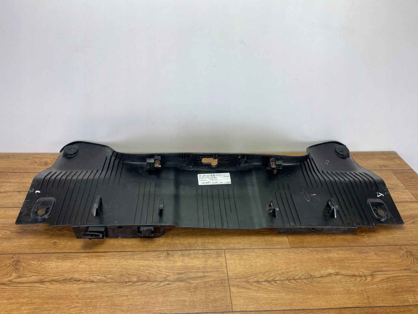 cap of the threshold boot Ford Mustang VI 2015+