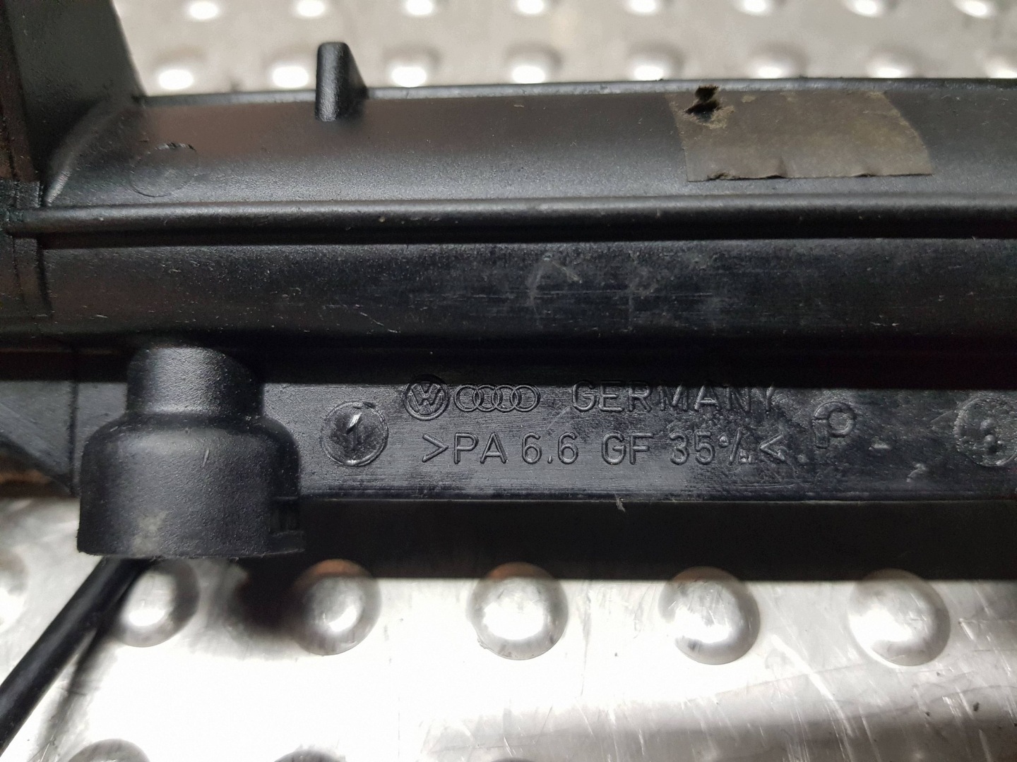 Rampe injection 06A133317A GOLF IV A3 8L TOLEDO II 1.6 8V