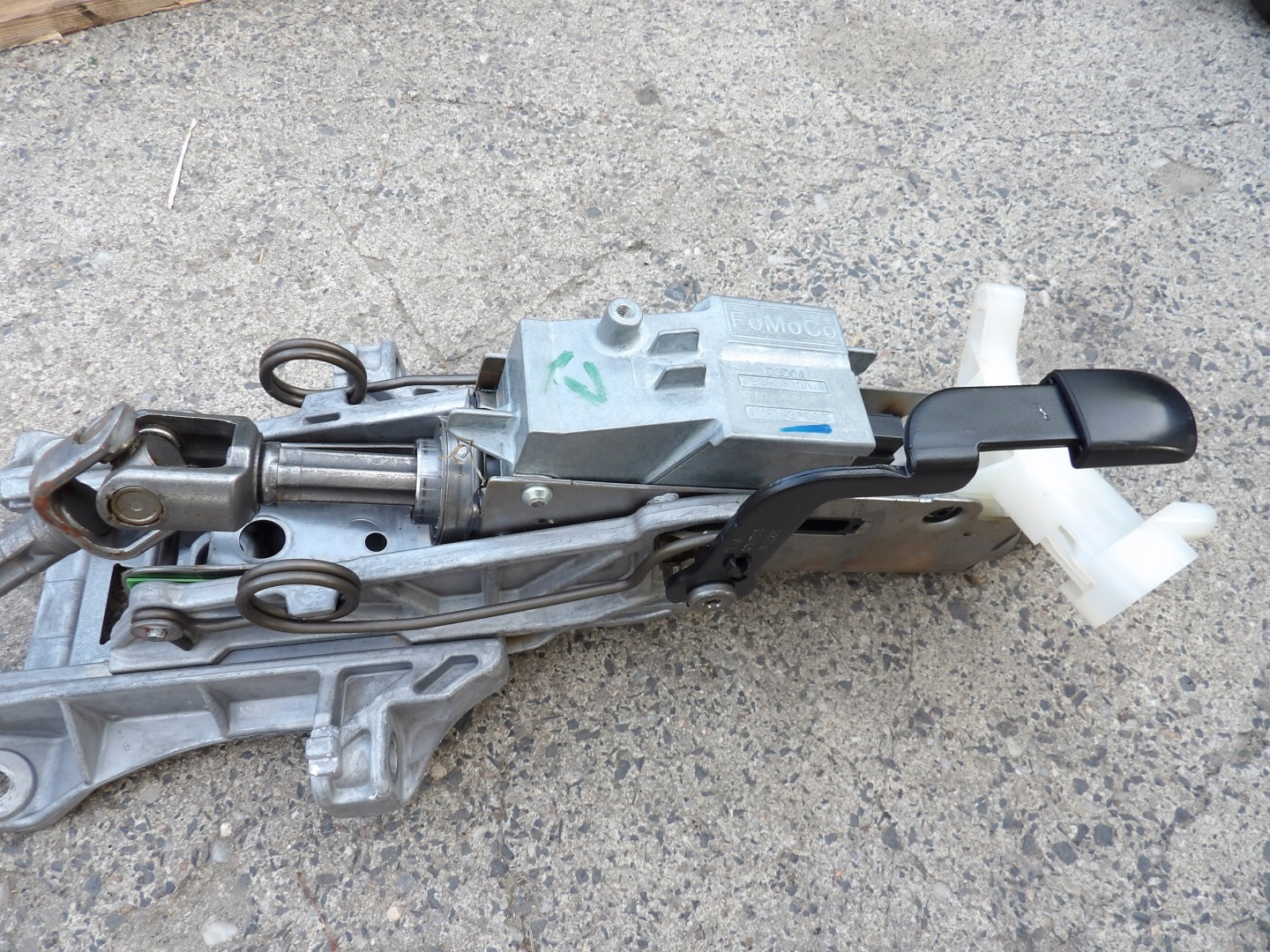 FORD KUGA MK2 steering wheel rod cross blocking