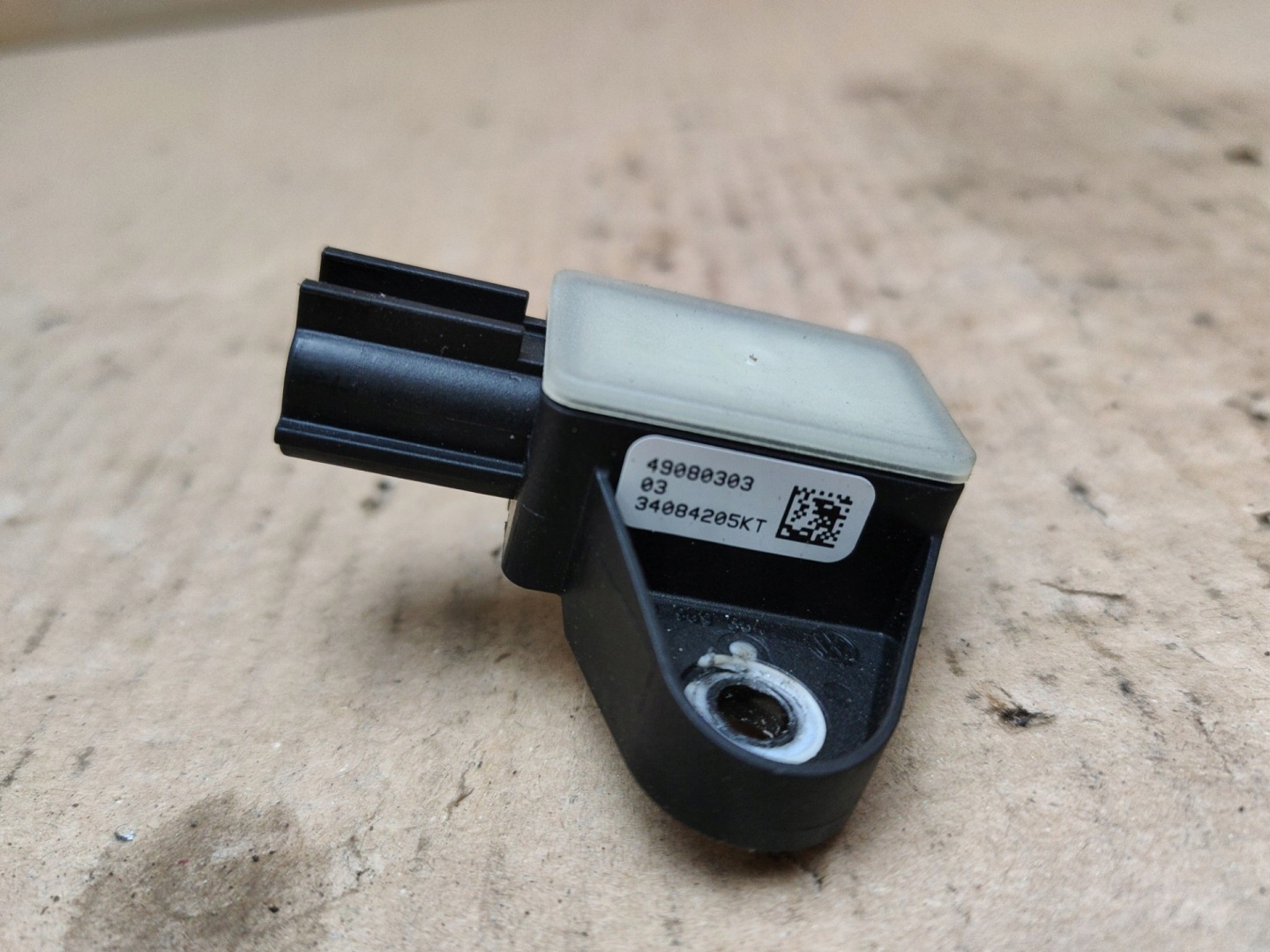 Crashsensor Drucksensor vorne links Seite Volkswagen Passat CC 2009 49080303