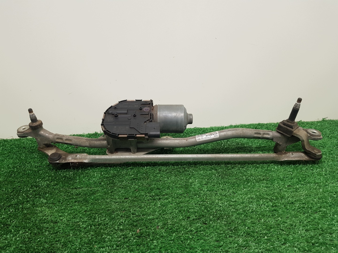 wiper mechanism front AUDI A6-C7 2013