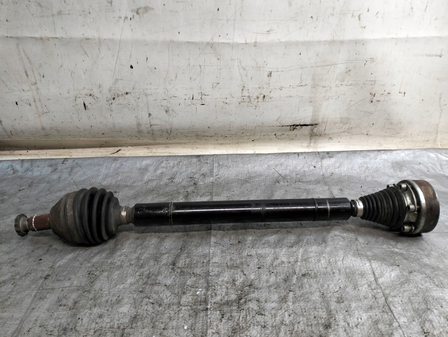 semi-axis right front SKODA RAPID 1.4D 36Z 2015r 6C0407272C