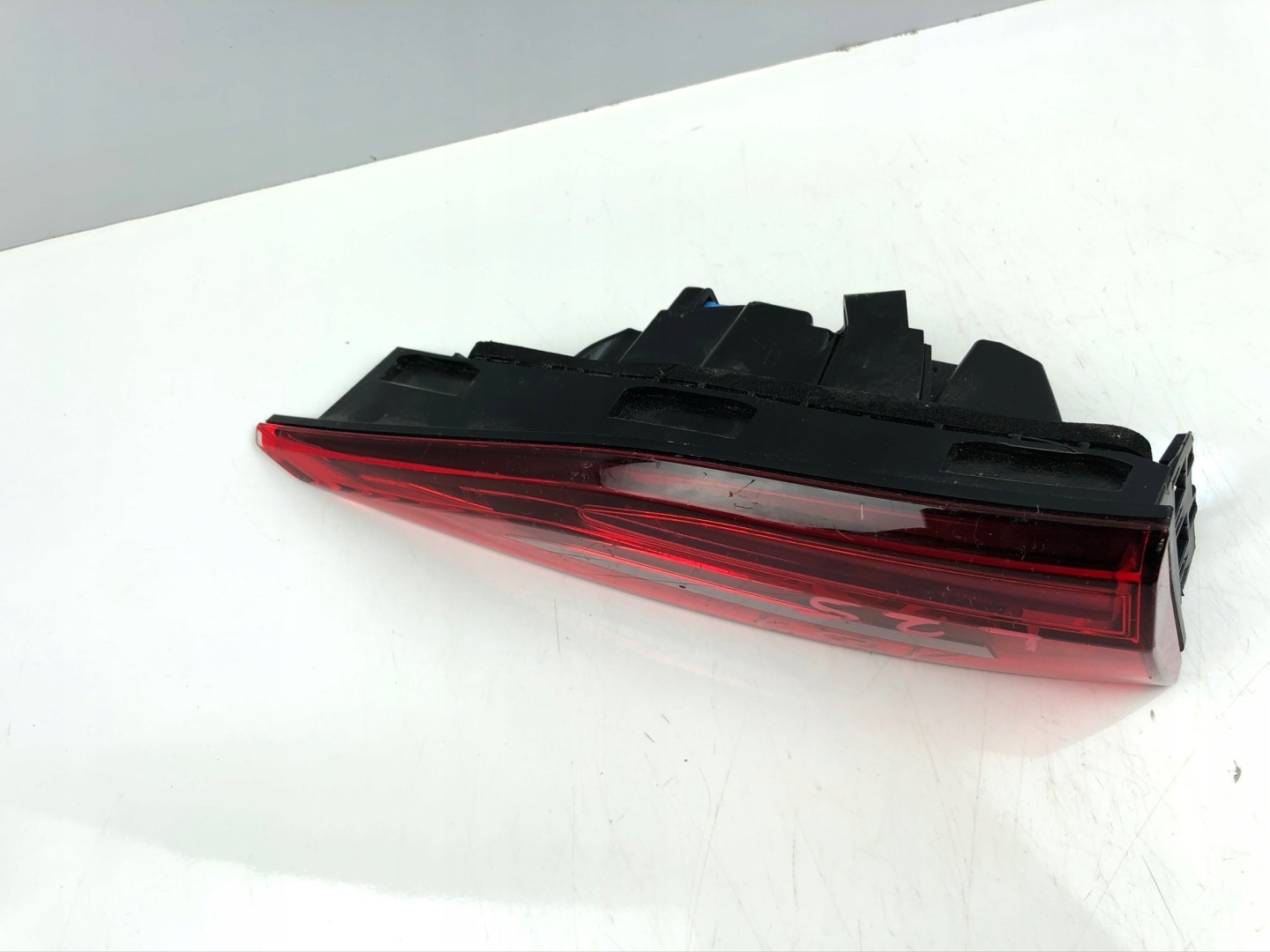 AUDI A3 8Y0 2020- 8Y0945307 light left rear part left rear trunk door LED