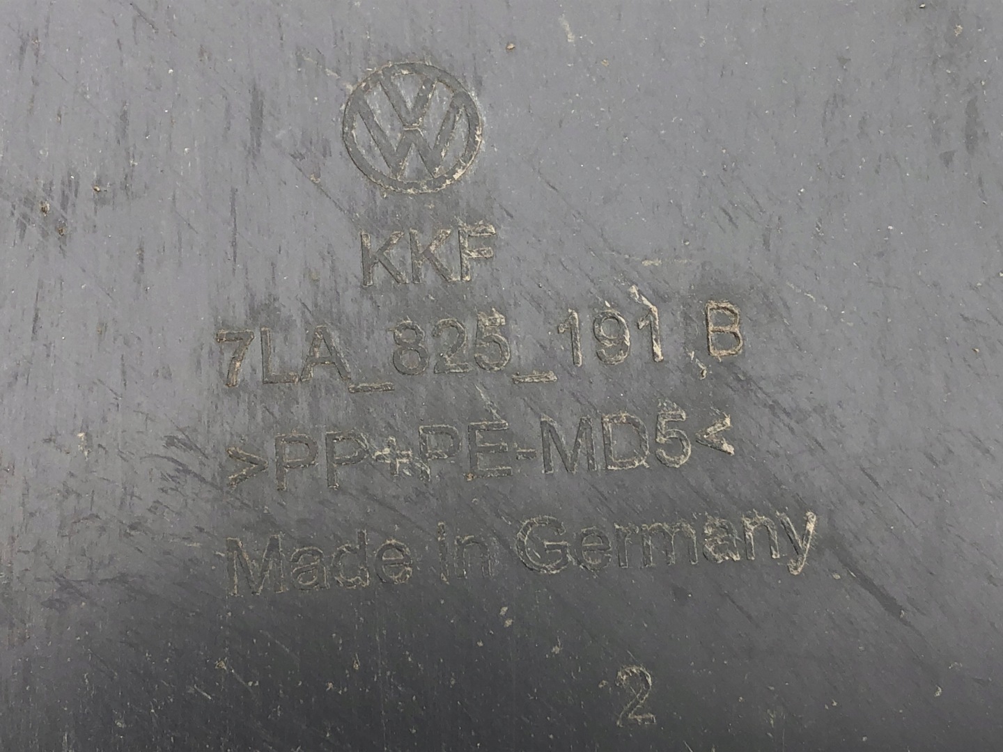 abdeckung Blende Abdeckung Unterfahrschutz VW T6 7LA825191B