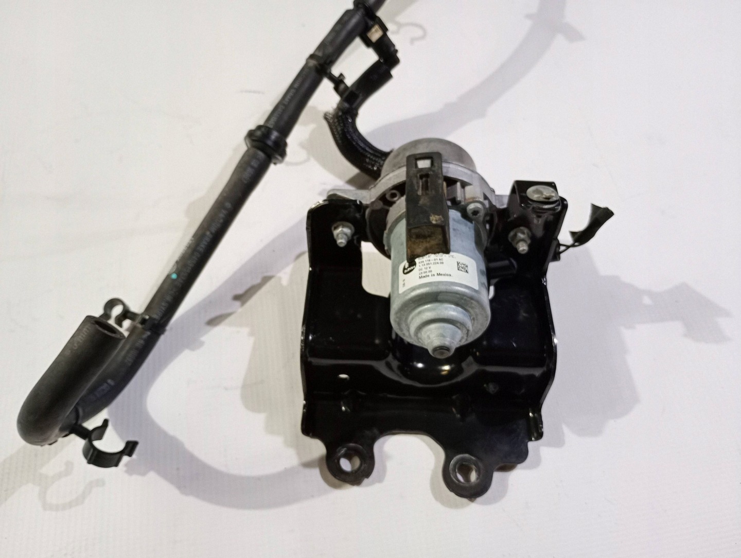 Pompe à vide vacum ukladu Frein Dodge Challenger 2015
