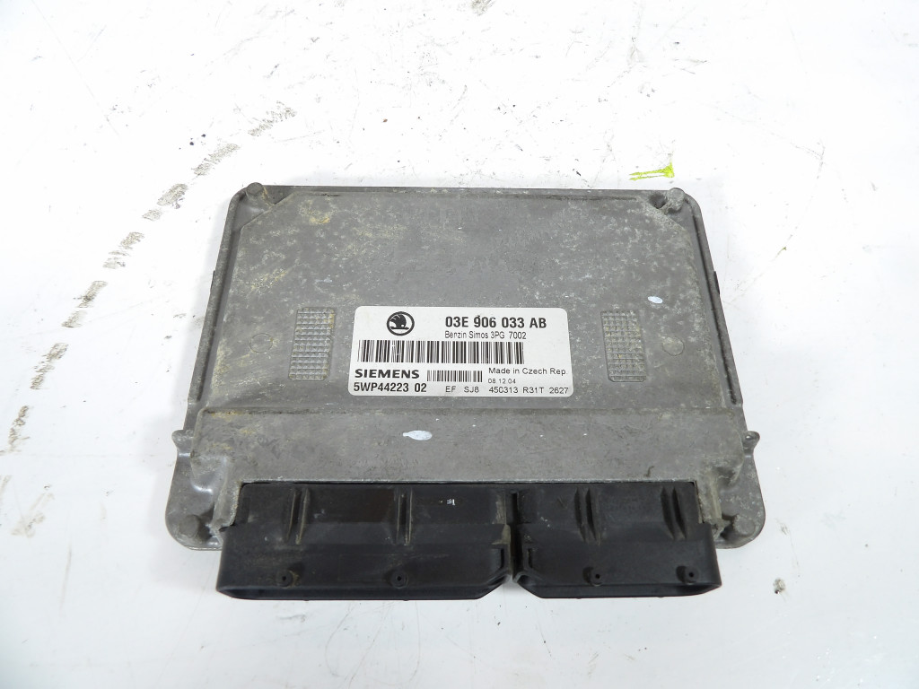 SKODA FABIA e 1.2B Centralina Motore 03E906033AB
