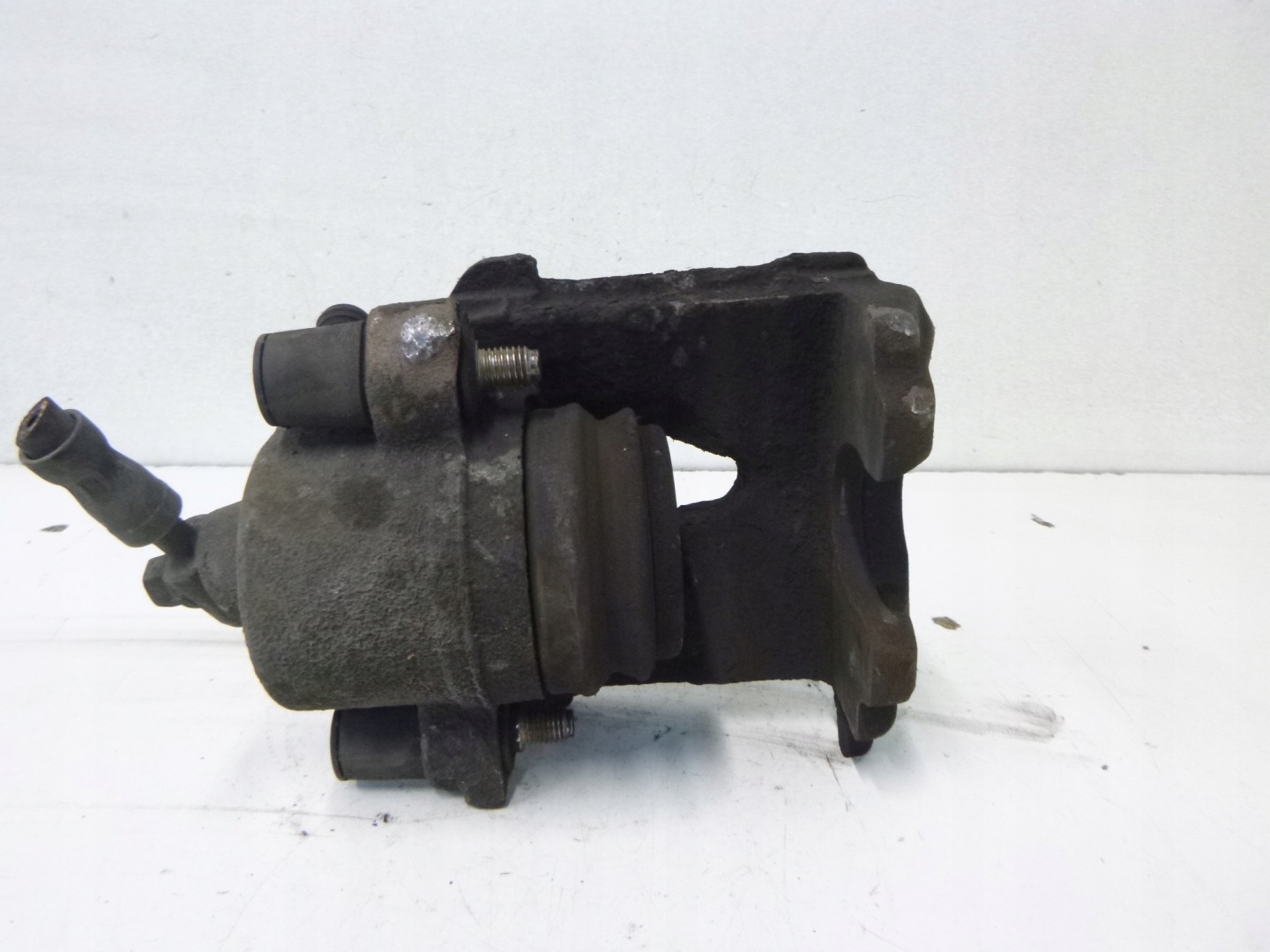 caliper brake front Skoda Octavia 1.9 TDI 2001