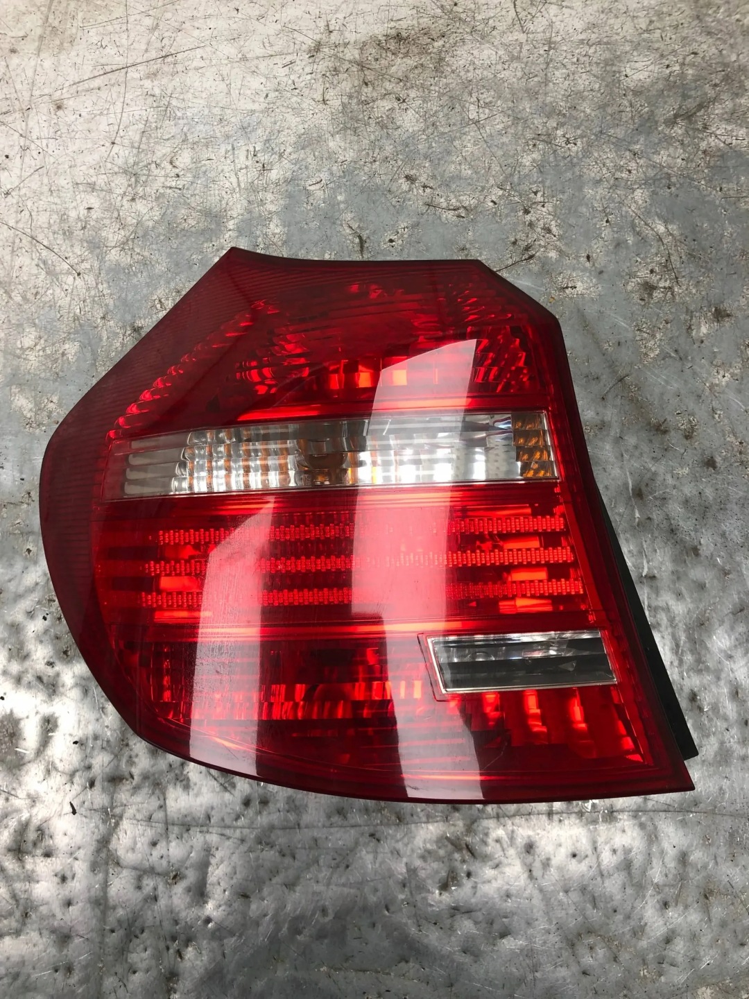 light left rear part BMW E87 LCI LIFT 7164255