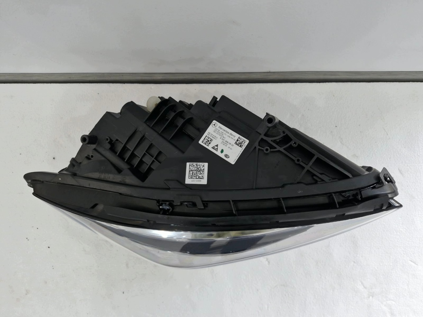 lámpa jobb Mercedes B osztály W247 FULL LED
