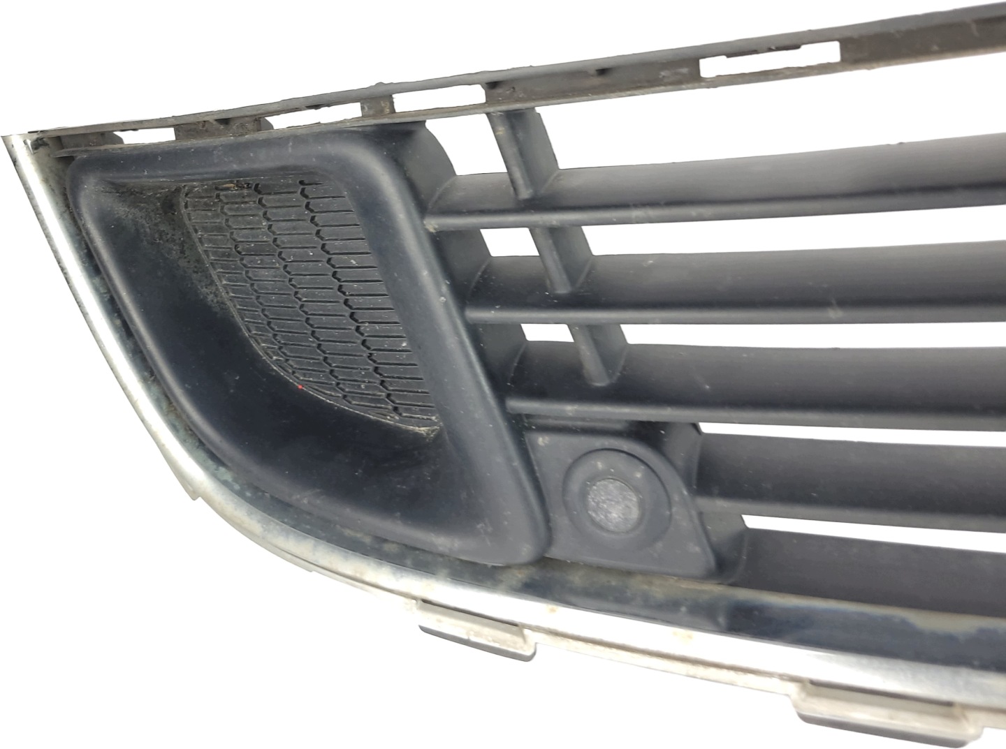 CITROEN C5 III X7 grid ZDERZKA front front central lower 9681052677