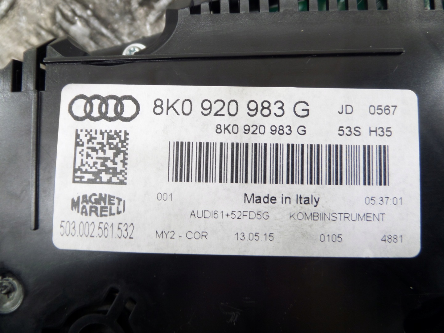 AUDI A4 B8 LIFT dials clock UK 8K0920983G