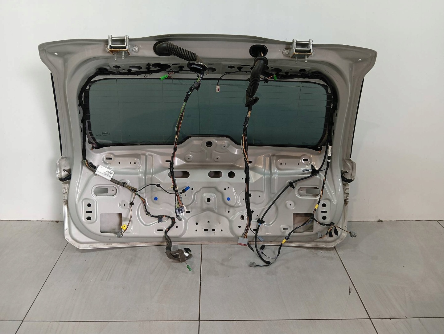 boot door window KOMBI 726-46 Volvo V60 II (2018- )