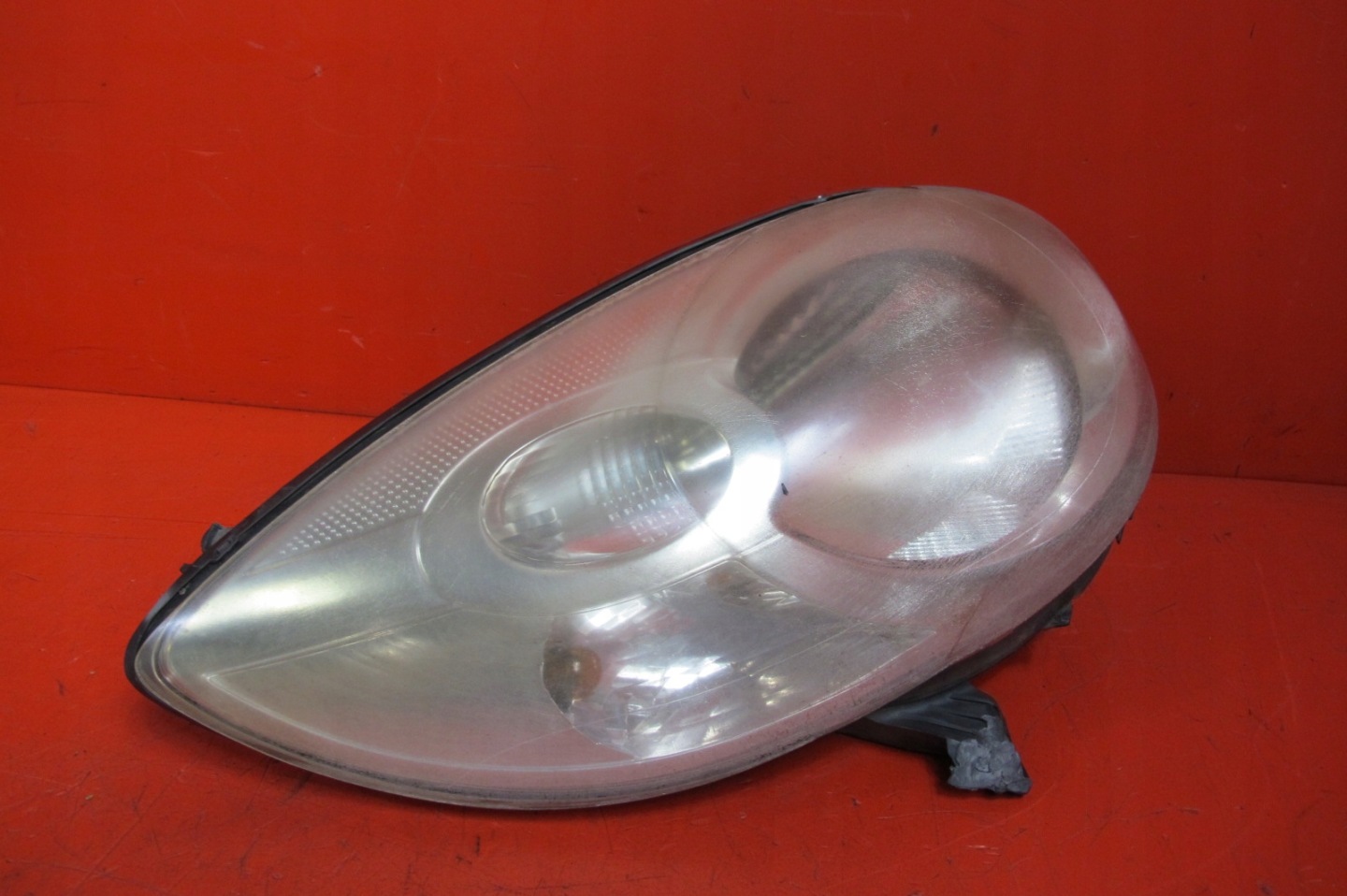 CITROEN C1 PM 1 and light REFLEKTOR right front front 81110-0H050 EU