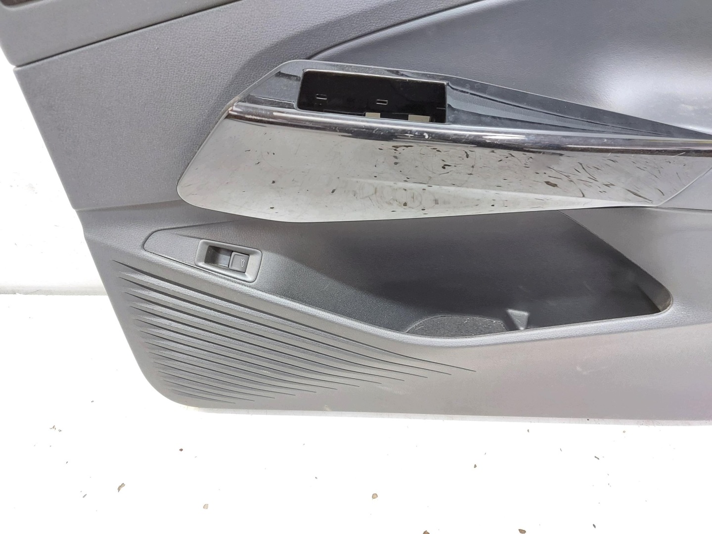 VW ID5 GTX 11E upholstery right front