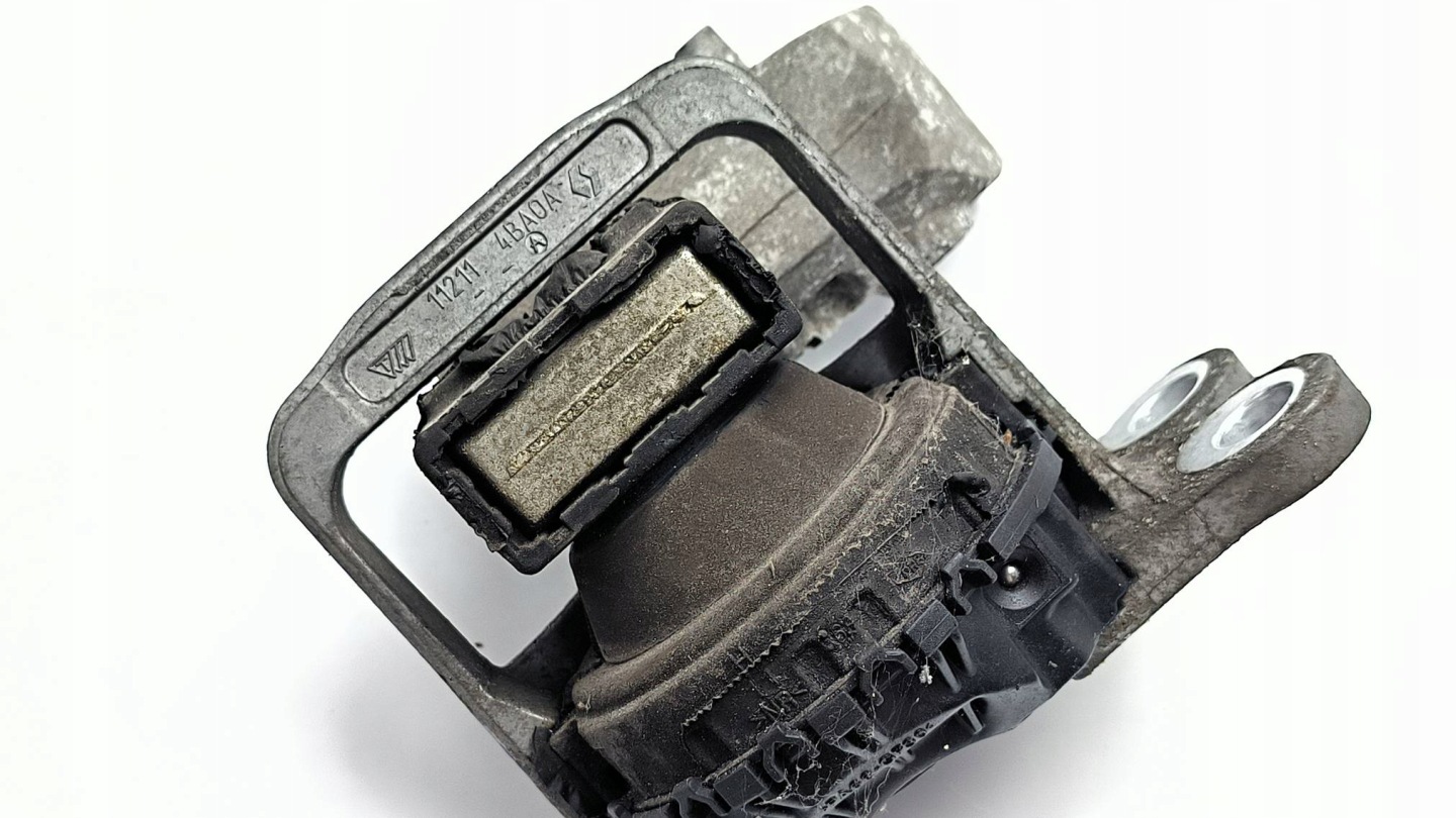 engine mount 112114BA0A RENAULT KADJAR