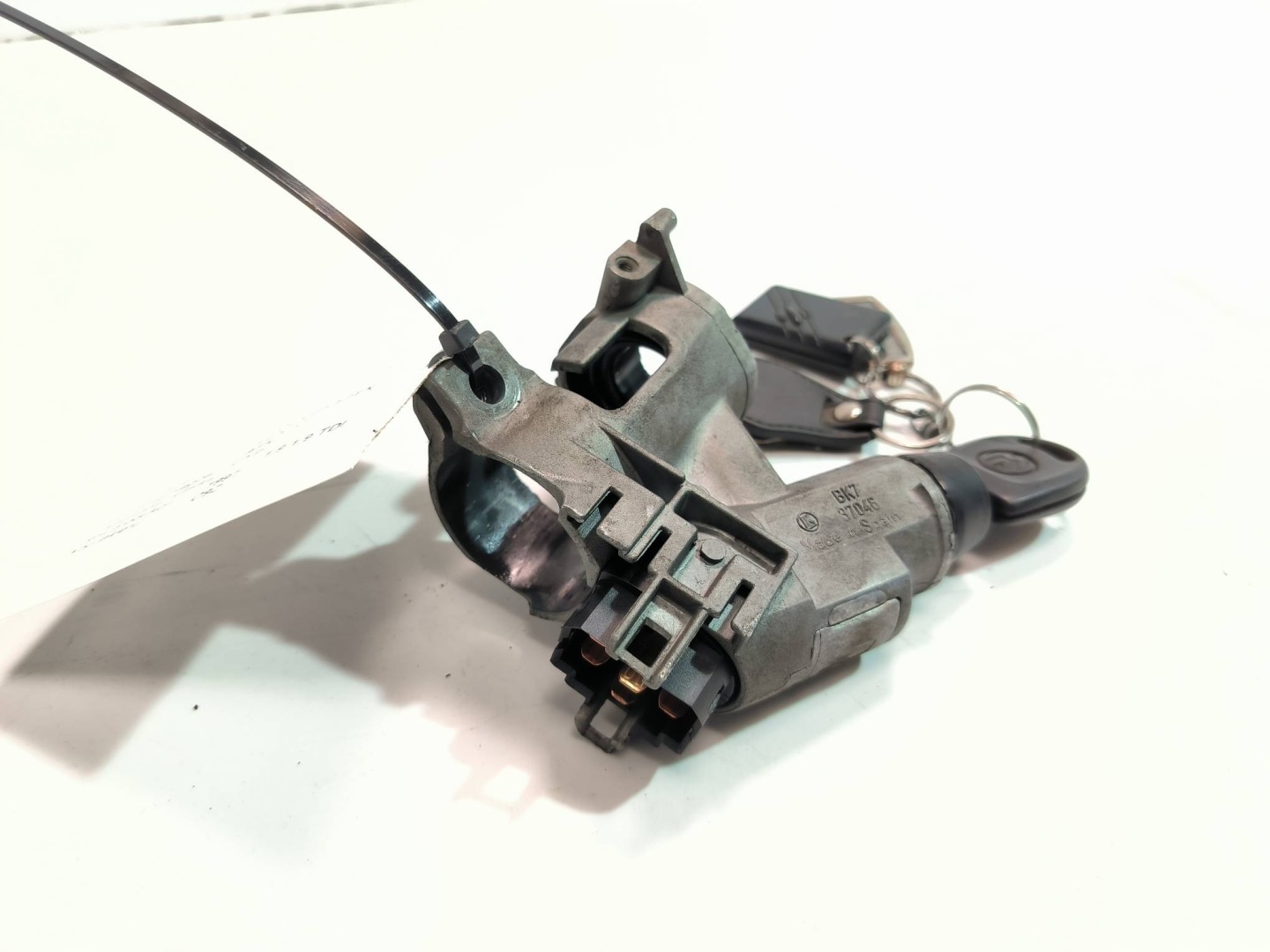 ignition key 357905851D VOLKSWAGEN VENTO