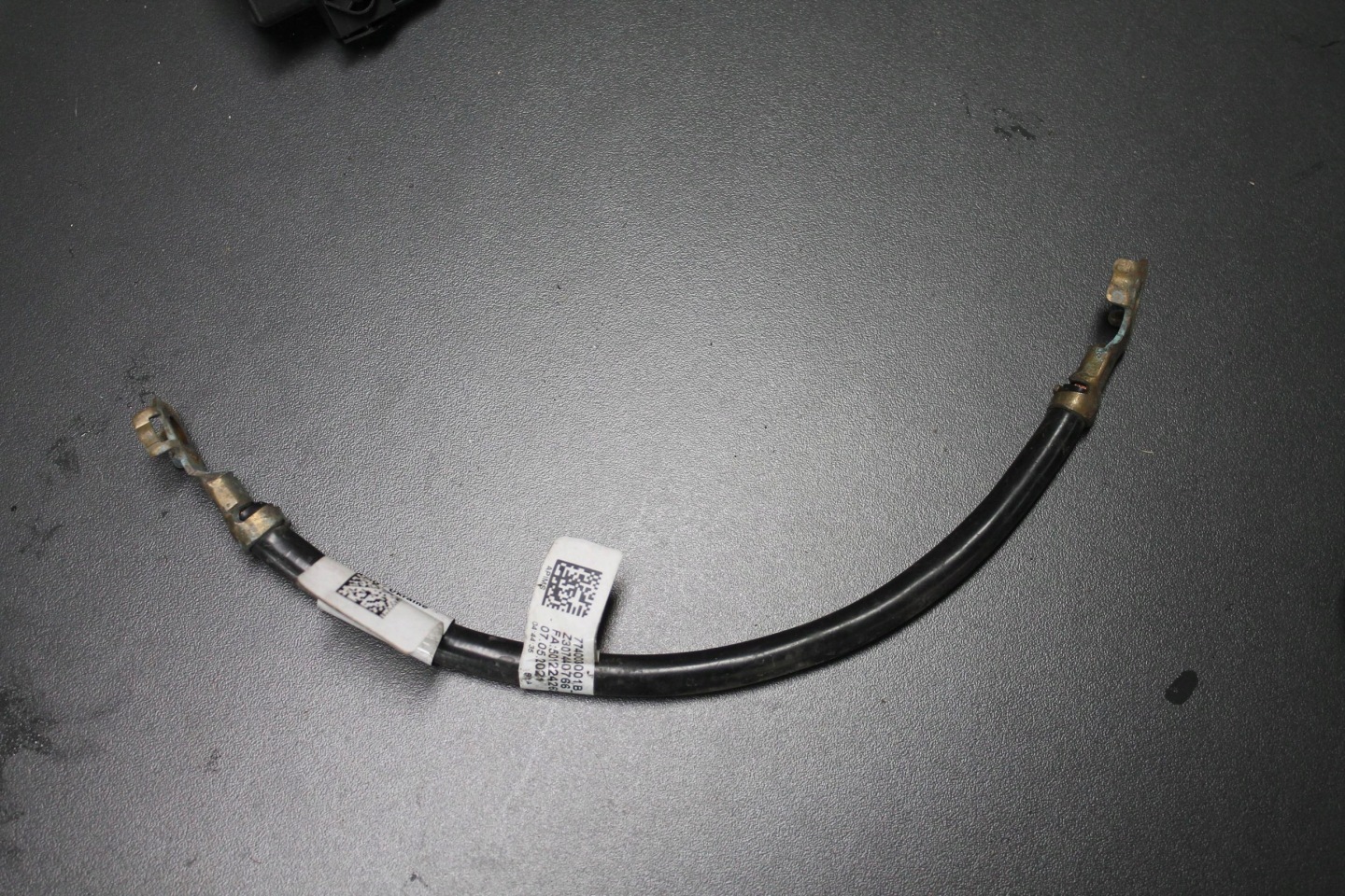 Volkswagen Multivan T6 2021 covers, izolacje przewodow