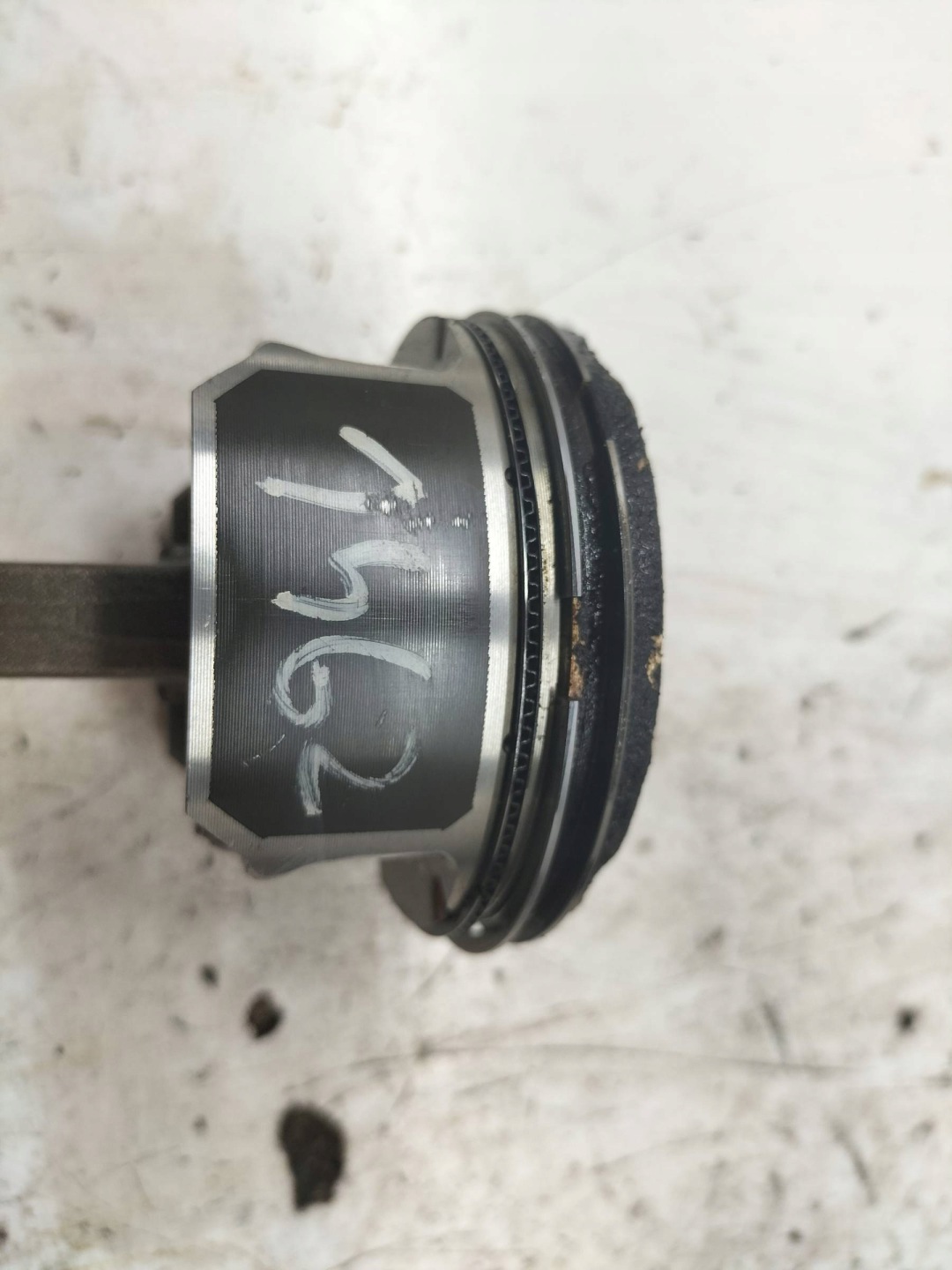 piston connecting rod 1.6 SCE Dacia Duster II (2017-2024)