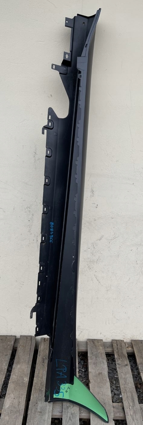 LPA335 BMW M5 G90 2024- moulding threshold right 8084966