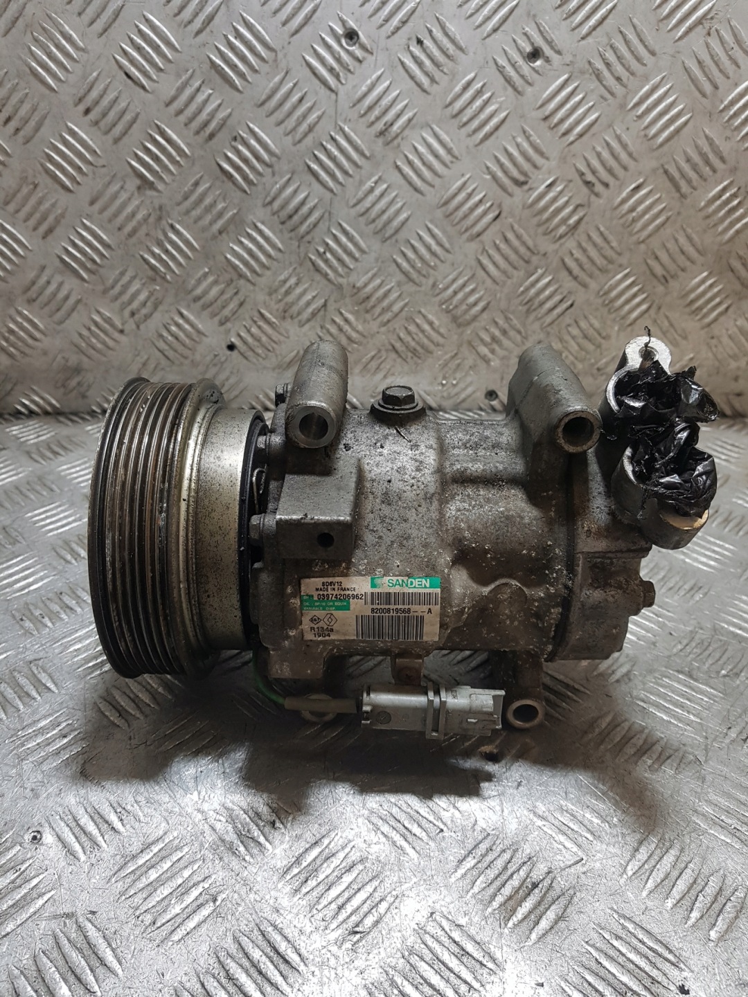 Klimakompressor klimaanlage RENAULT CLIO 3 8200819568-A SD6V12