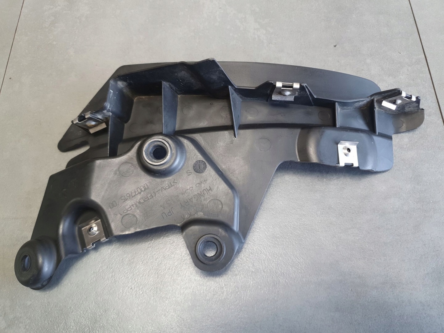 Audi Q8 mudguard flap rear spoiler left 4M8854815A