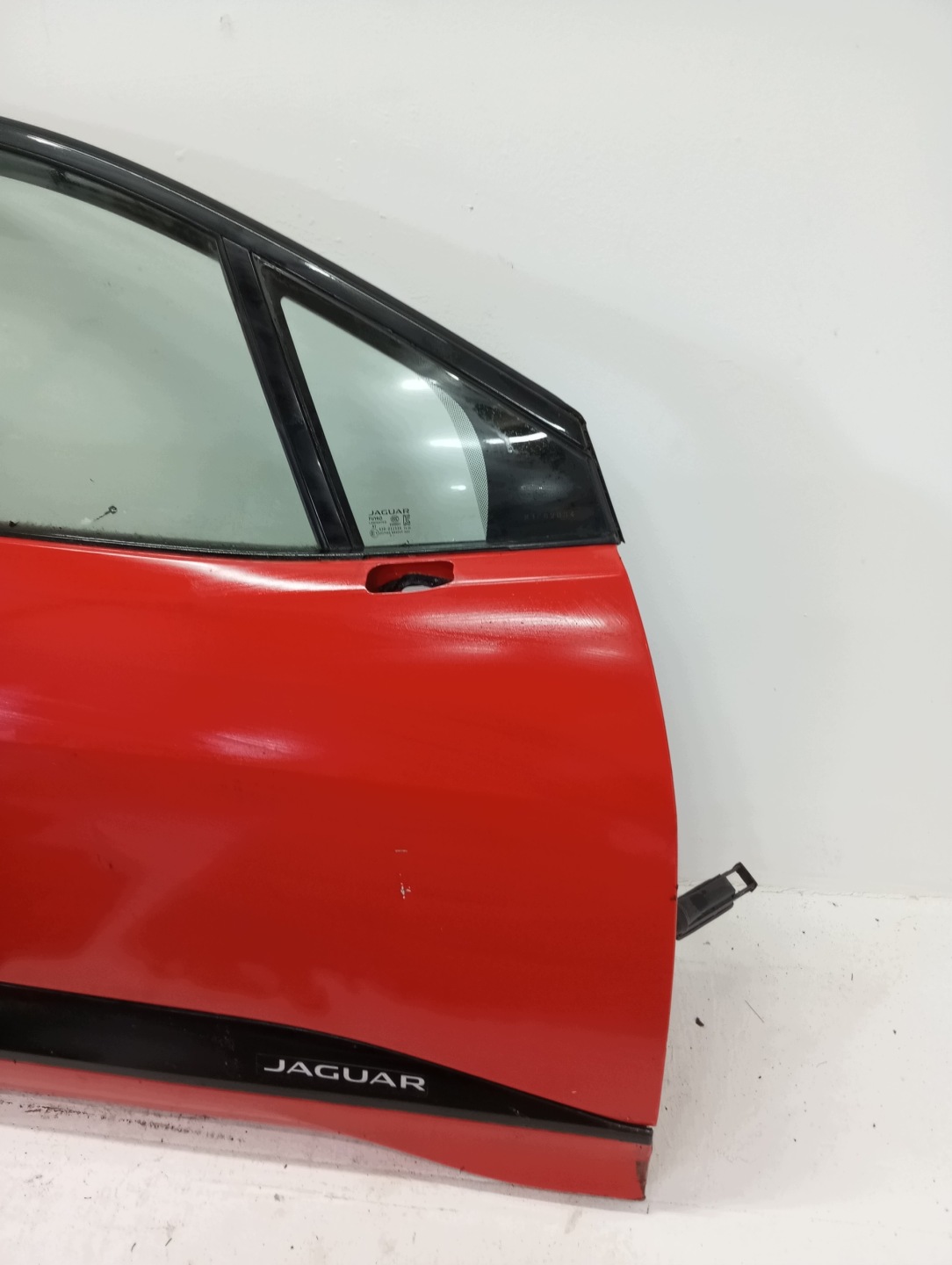 door right front JAGUAR and PACE 17r PHOTON RED CCB