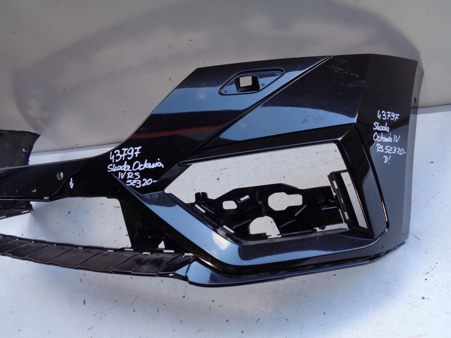 front bumper SKODA OCTAVIA IV 4 5E3 20- NR 43797