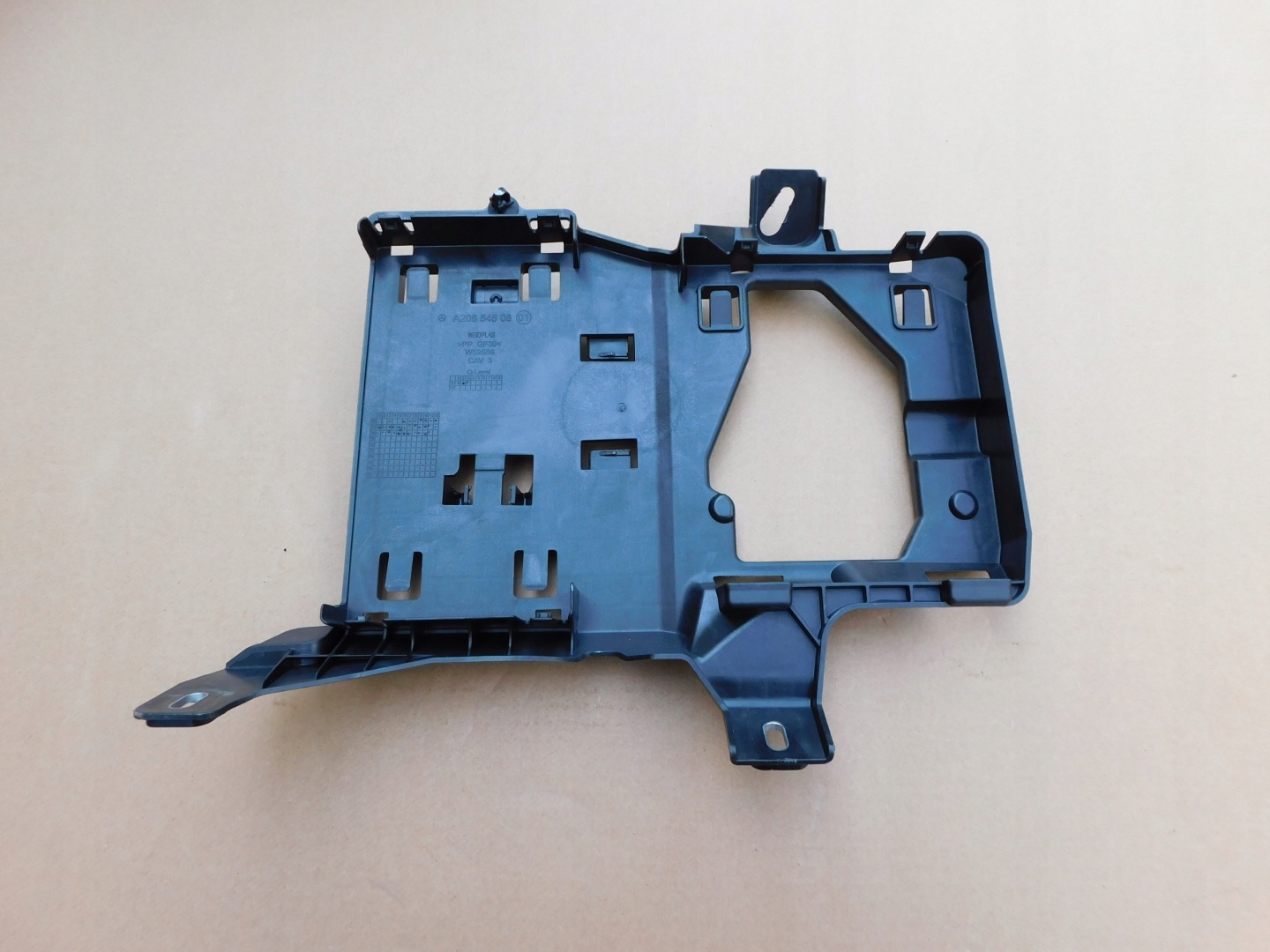 Mercedes GLC W254 Halter modulow der Sicherungen A20654508 OEM SPRAWNE