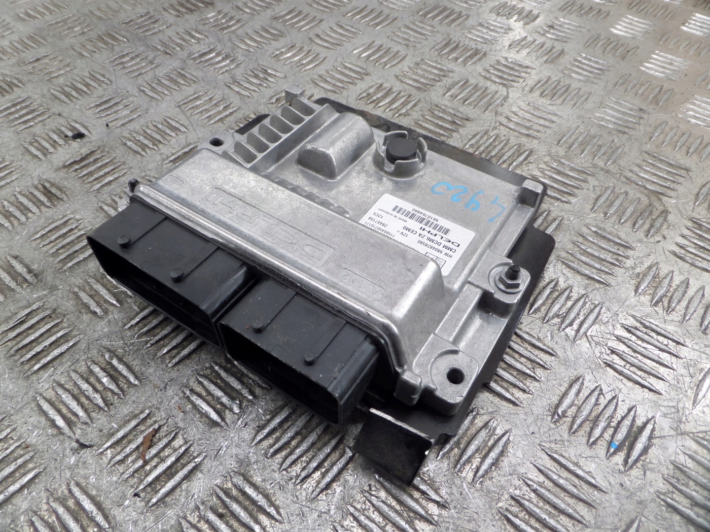 control unit computer of the engine 9804828580 DS5 2,0 BLUE HDI 9811714280