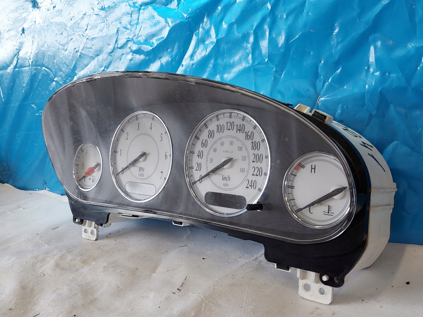 dials clock CHRYSLER 300 M 2.7 V6 TN2574105780