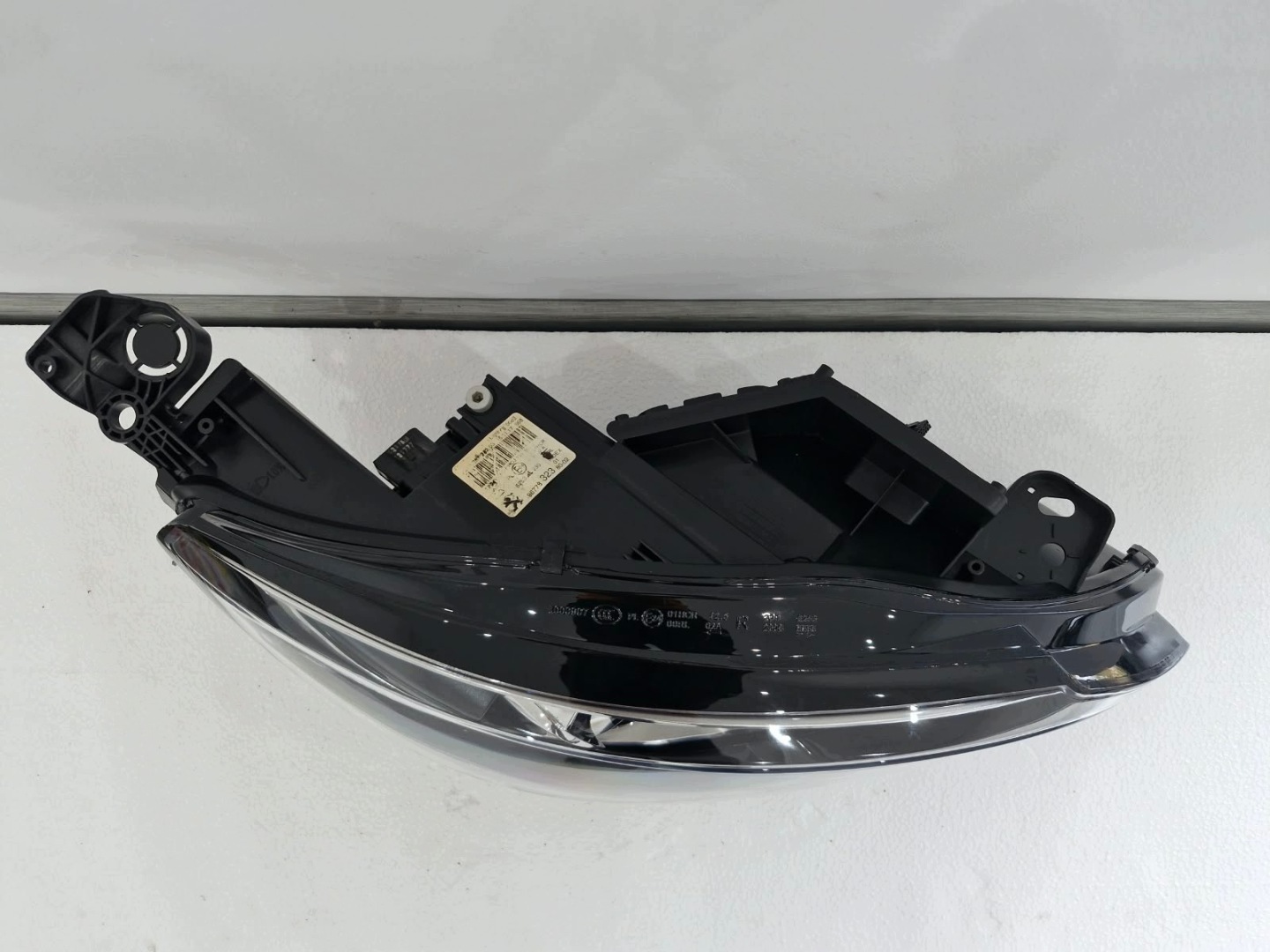 light right Peugeot 308 T9 FULL LED