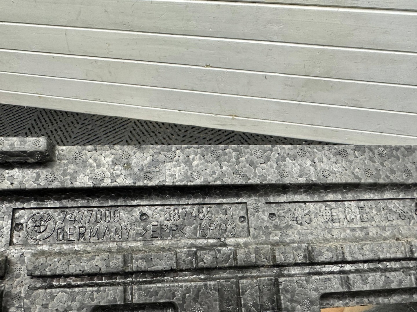 Absorber nárazníku předního předek BMW 2 F45 7477009