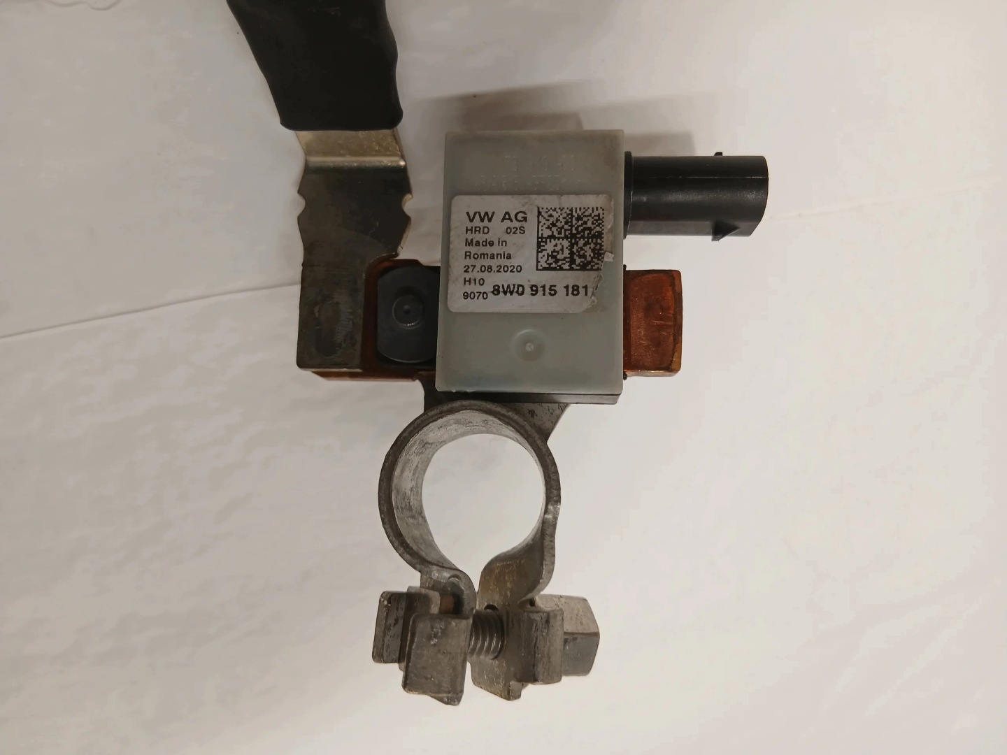 AUDI A4 B9 LIFT batteriemanagement sensor minus 8W0915181