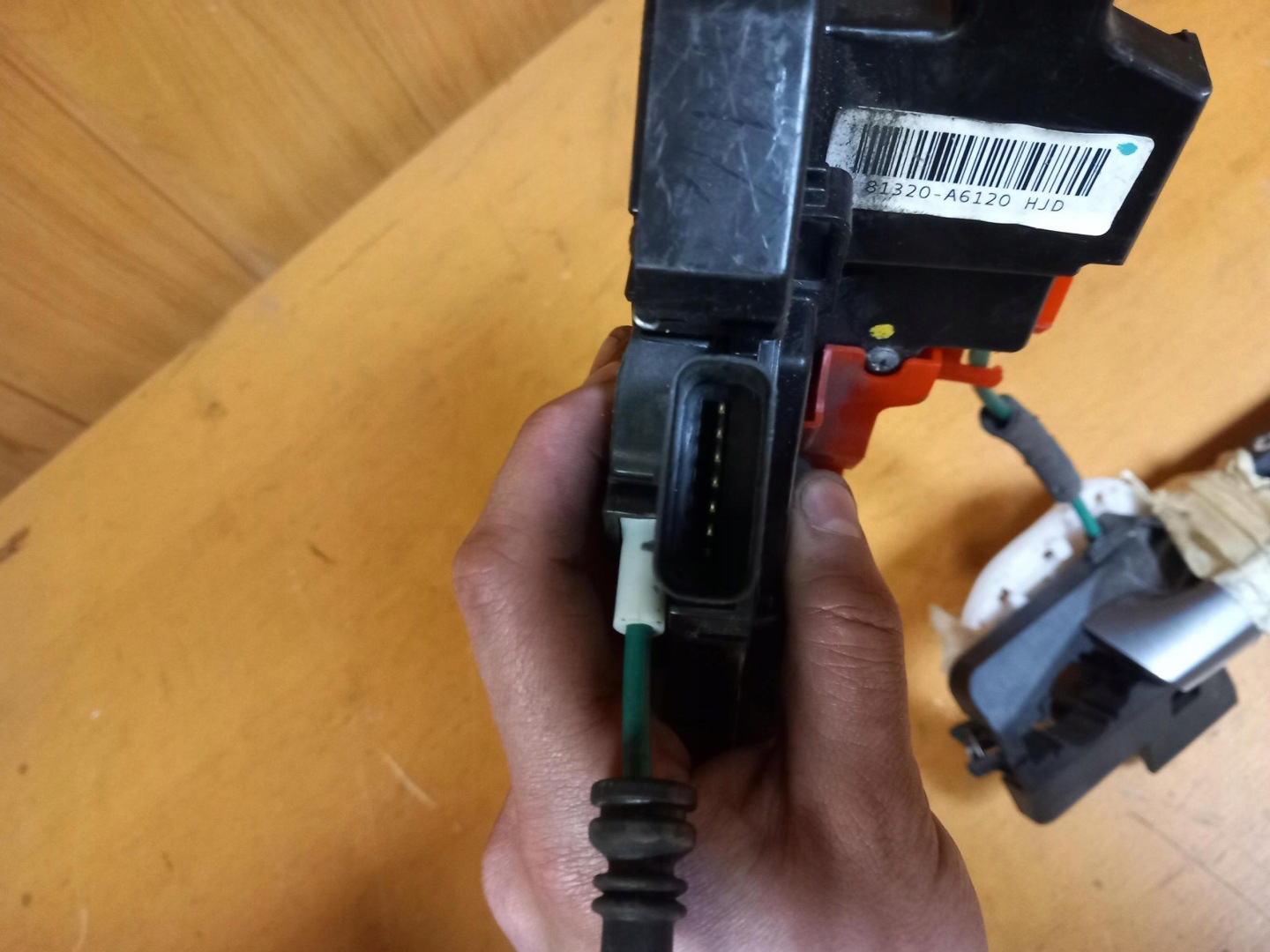 lock handle door right front HYUNDAI I30 II 81320-A6120 12-17