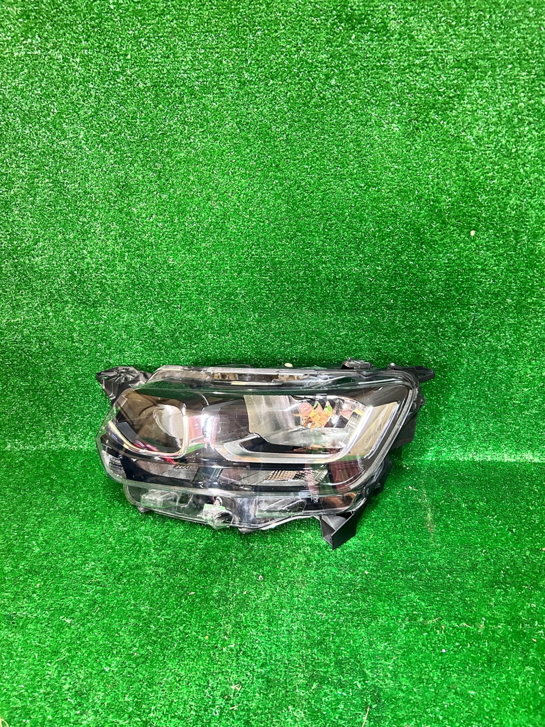 REFLEKTOR sinistra TOYOTA PROACE CITY VERSO NR.R