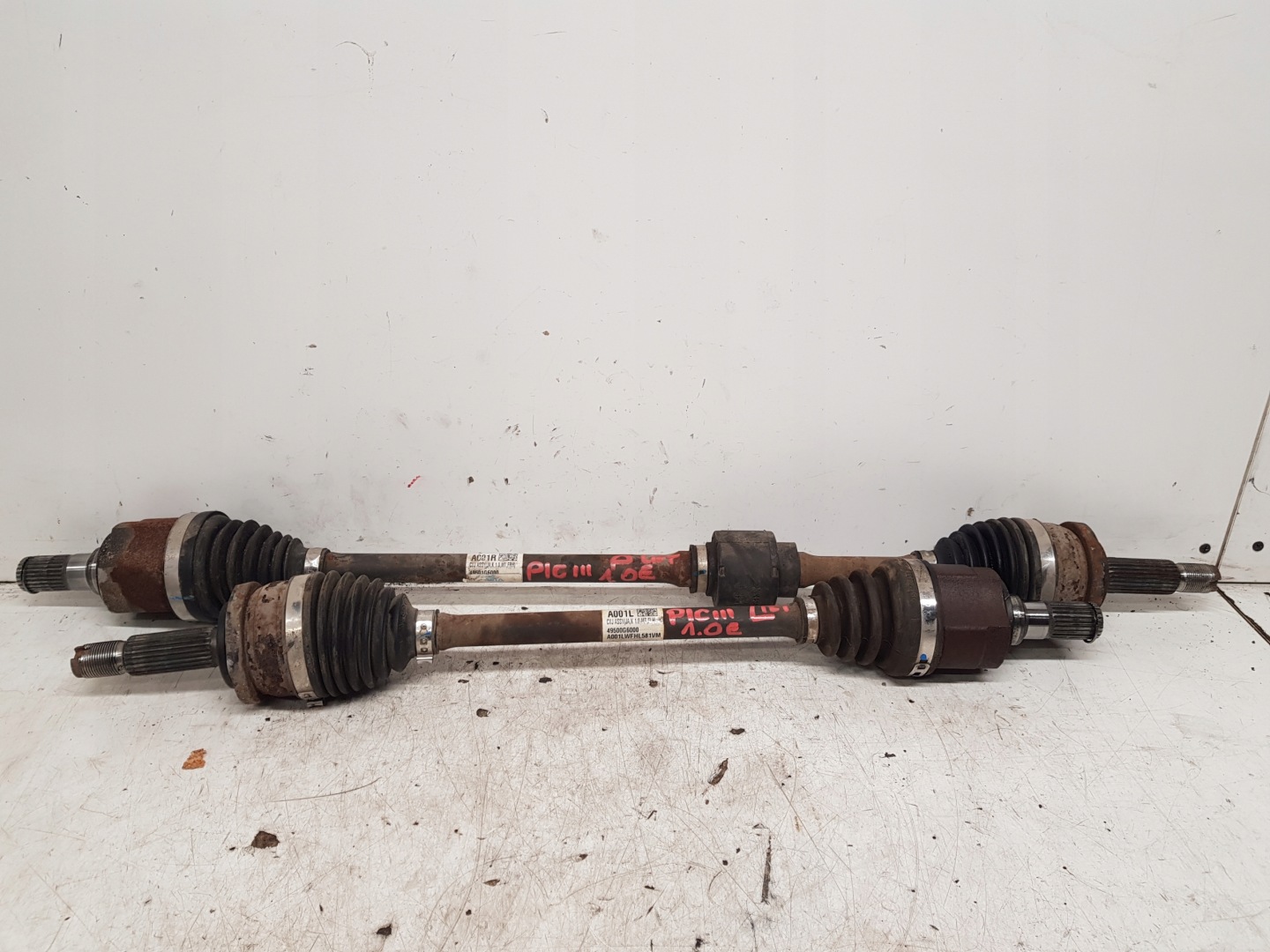 KIA PICANTO III semi-axis left 1,0 49500-G6000 2017
