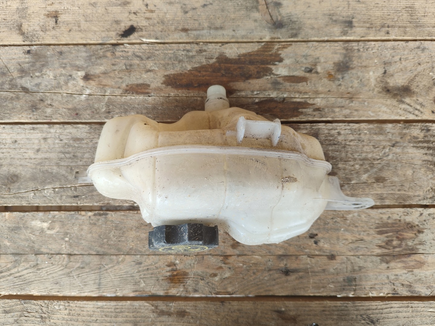 water tank OPEL CORSA E 13436102