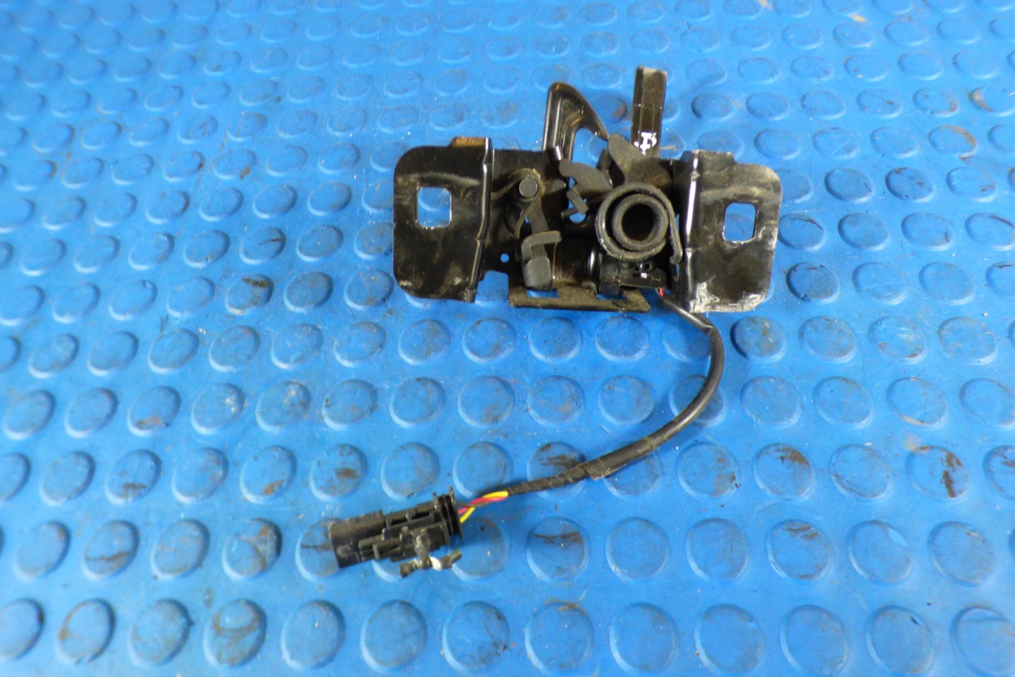 bonnet latch lock 39216601 stBDB OPEL ASTRA K V