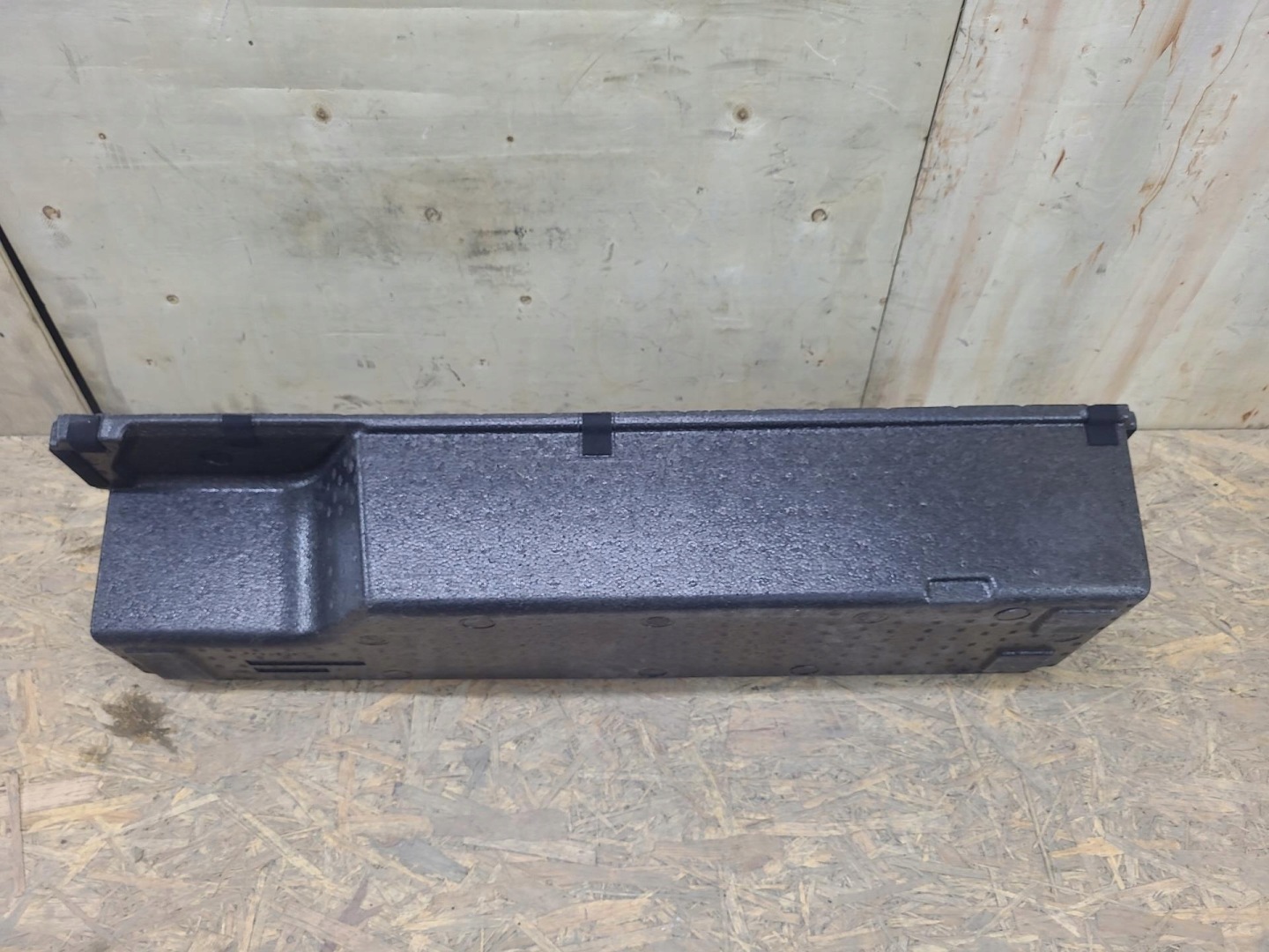 sump passenger compartment boot Toyota Prius plus ZVW40 2012 64991-47010
