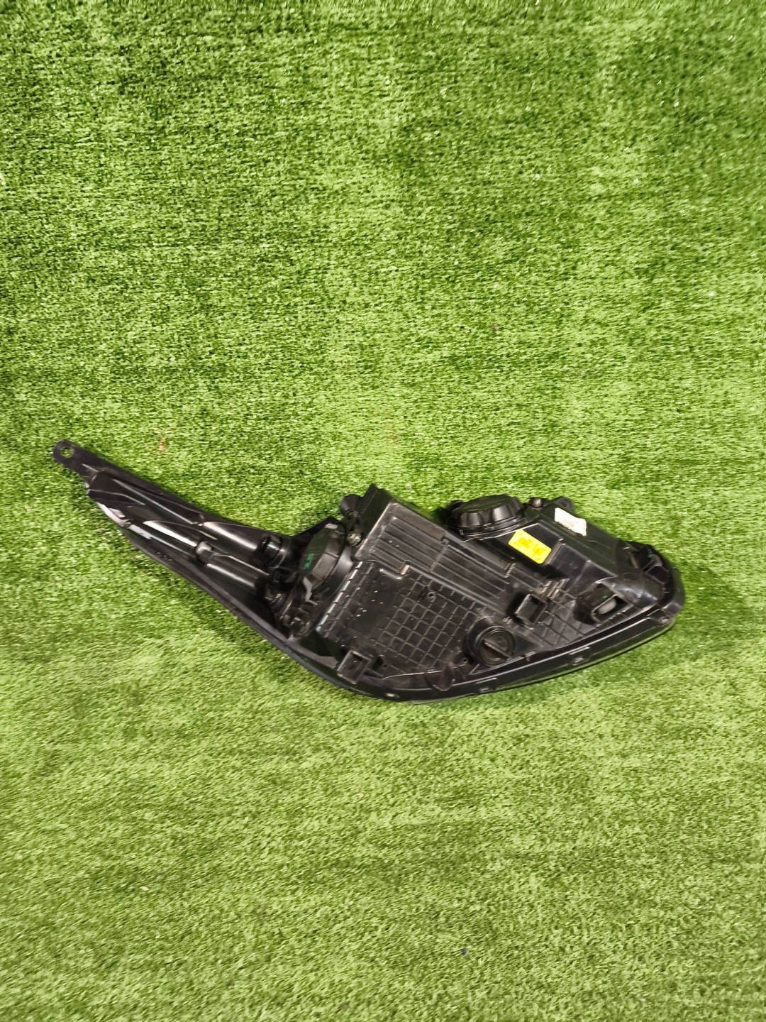 REFLEKTOR left front KIA CEED II 12- LED NR.R1495