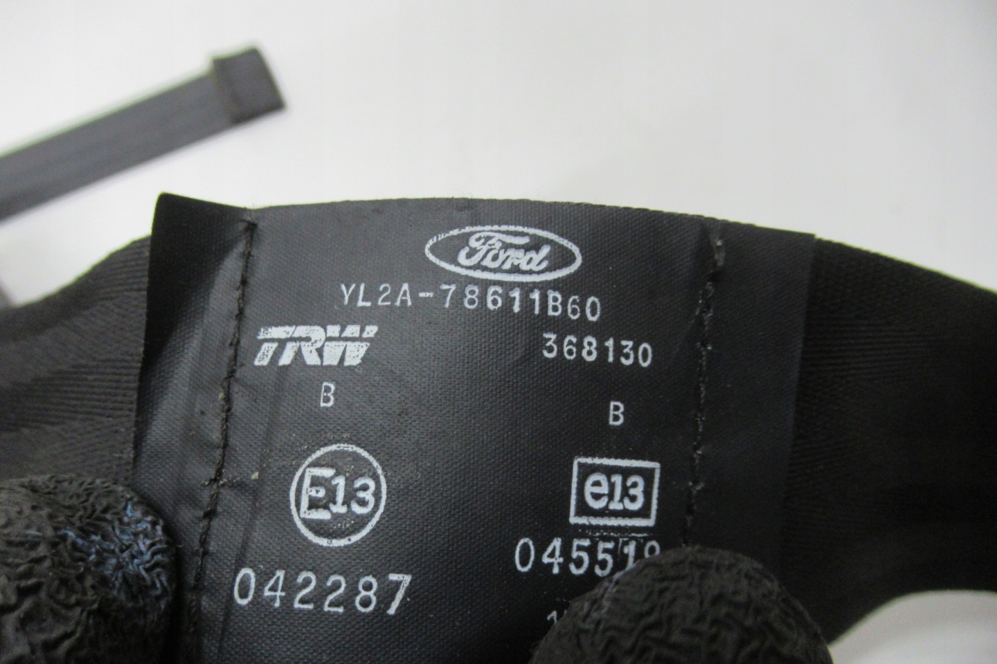 FORD EXPLORER 99R Gurten Sicherheits mitte