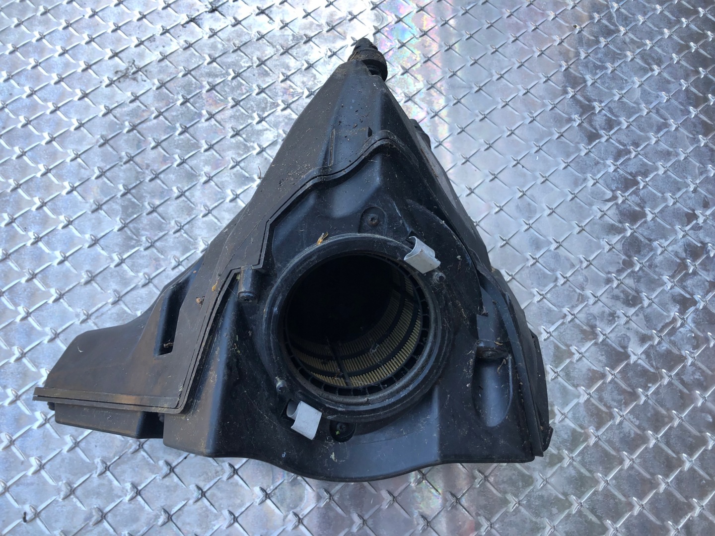 Gehäuse filter luft AUDI A4 B8 8K0133835B