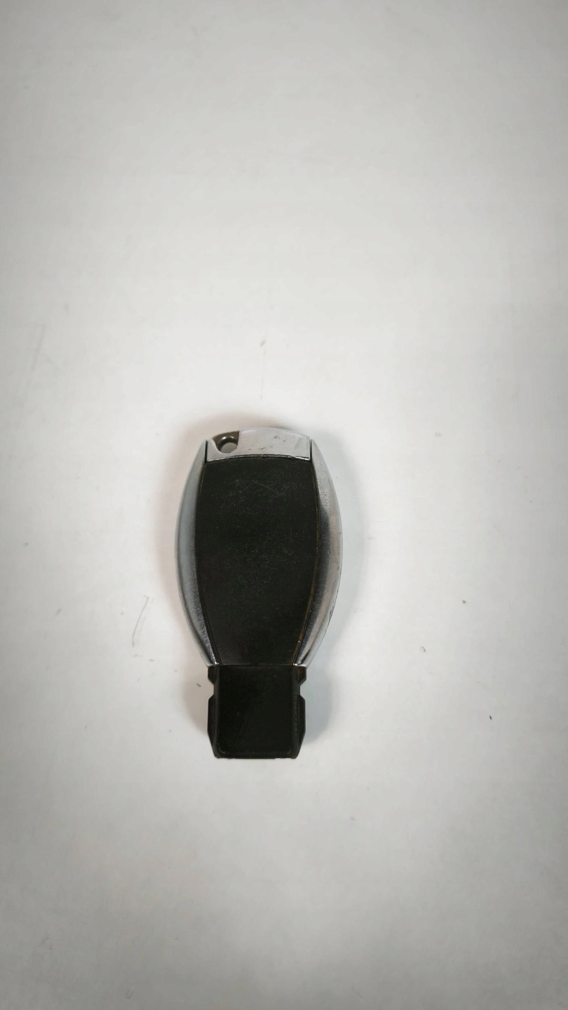 Mercedes-Benz GLA W156 lock with key pilot
