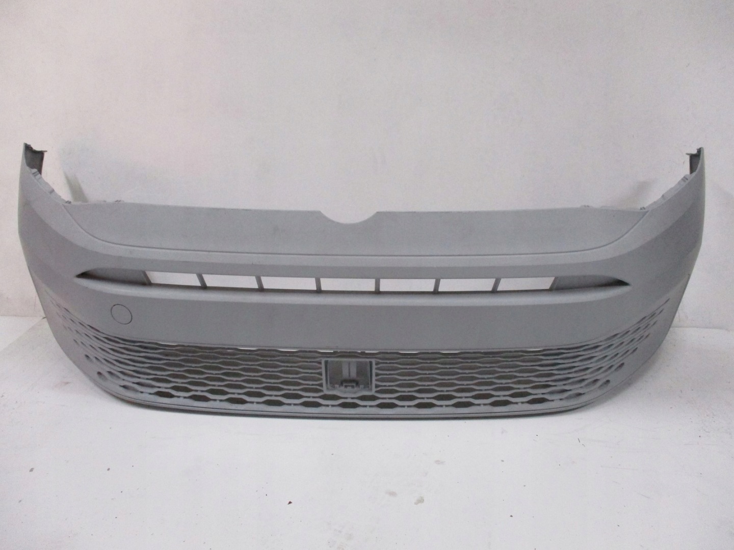 nárazník předek VW CADDY 2K7 21R pod RADAR