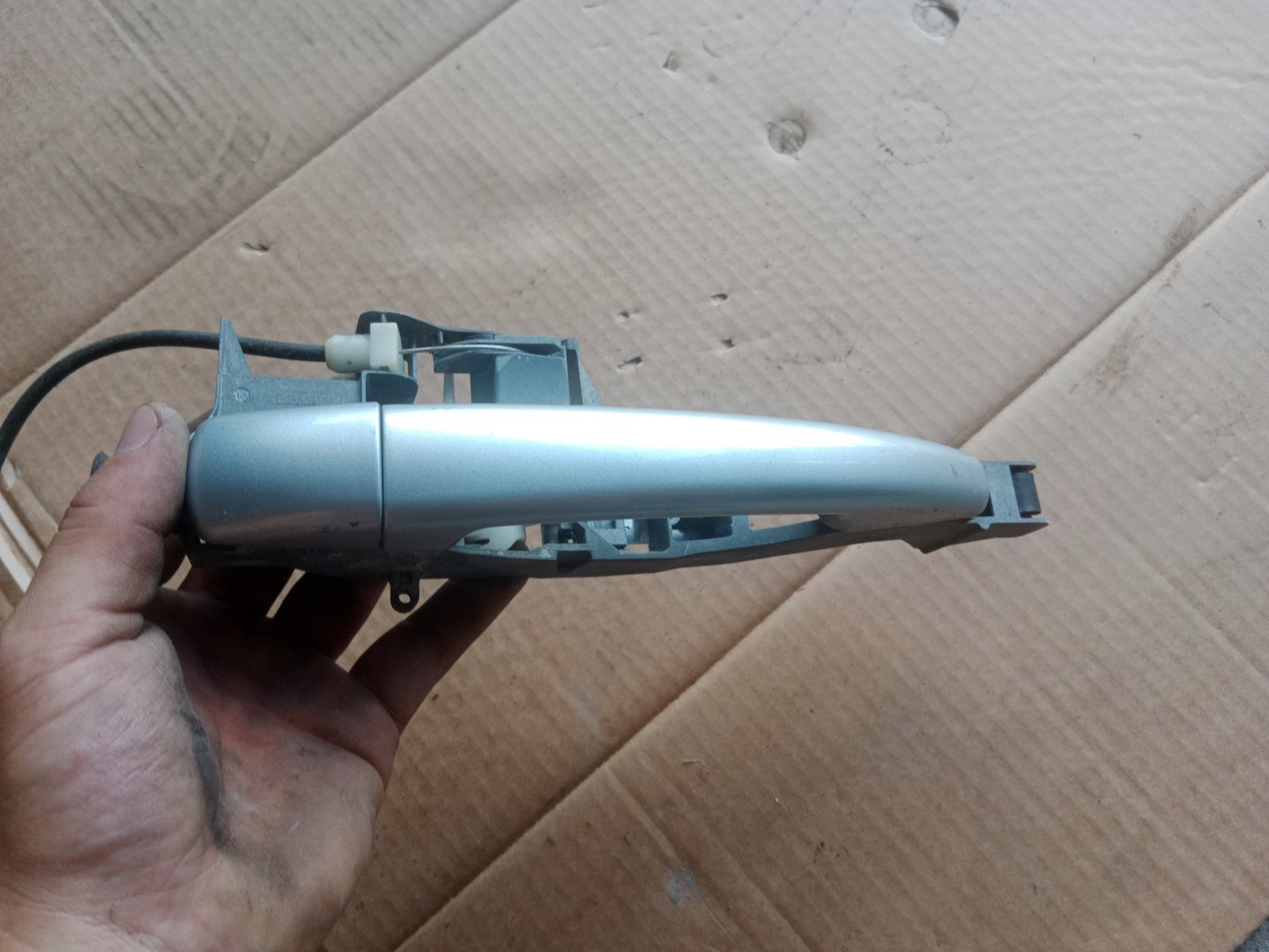 handle lock door right rear part PEUGEOT 5008 EZRC